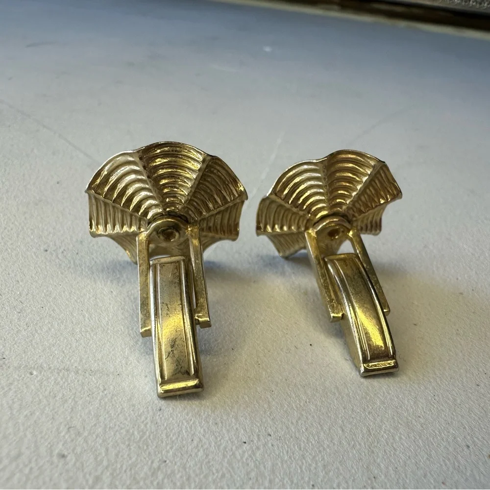 Vintage Cufflinks Scallop Design with iridescent embellishment